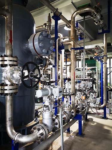 壓縮機(jī)實(shí)驗(yàn)平臺(tái)現(xiàn)場(chǎng)2 壓縮機(jī)實(shí)驗(yàn)平臺(tái)現(xiàn)場(chǎng)2