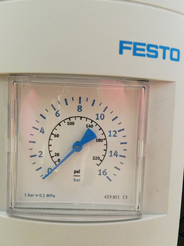 費斯托兩寸手動減壓閥MS12-LR-AGI-D7-LD正面 費斯托兩寸手動減壓閥MS12-LR-AGI-D7-LD正面