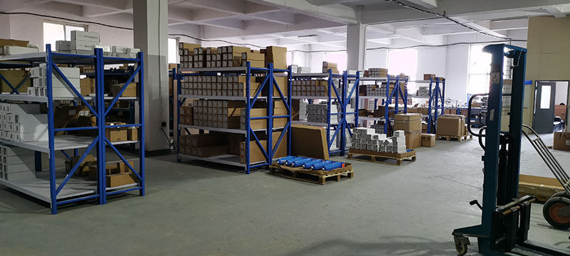 壓縮空氣及真空過濾干燥產品倉庫一角3