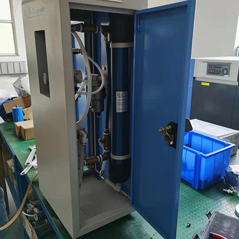 SR CMD滲膜式干燥器CMD TM3000集成在立式箱體里 SR CMD滲膜式干燥器CMD TM3000集成在立式箱體里